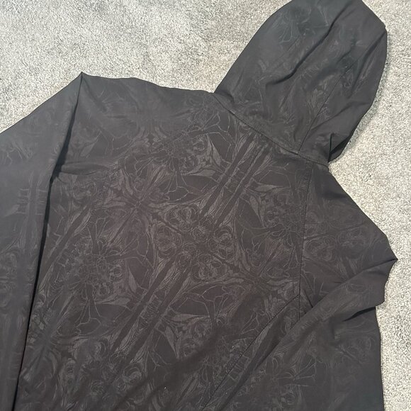 Lululemon Apres Yoga Hooded Jacket in Black Dance In Snow Pattern. Size 4 - Picture 11 of 16